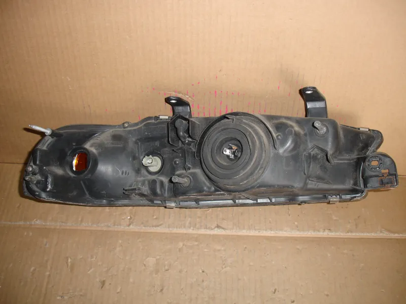 Фары оптика Subaru Legacy BG5 Цена указана за одну