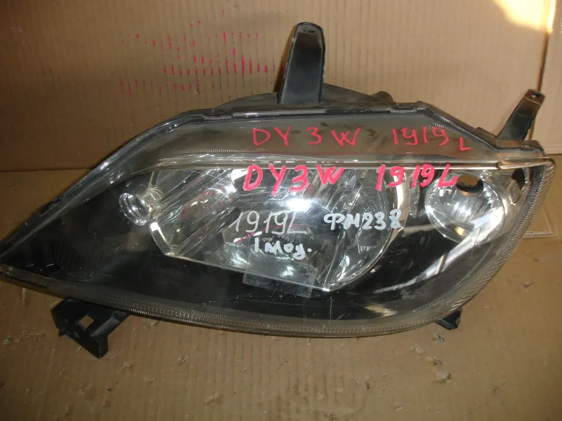 Фары оптика Mazda Demio DY3W Цена указана за одну