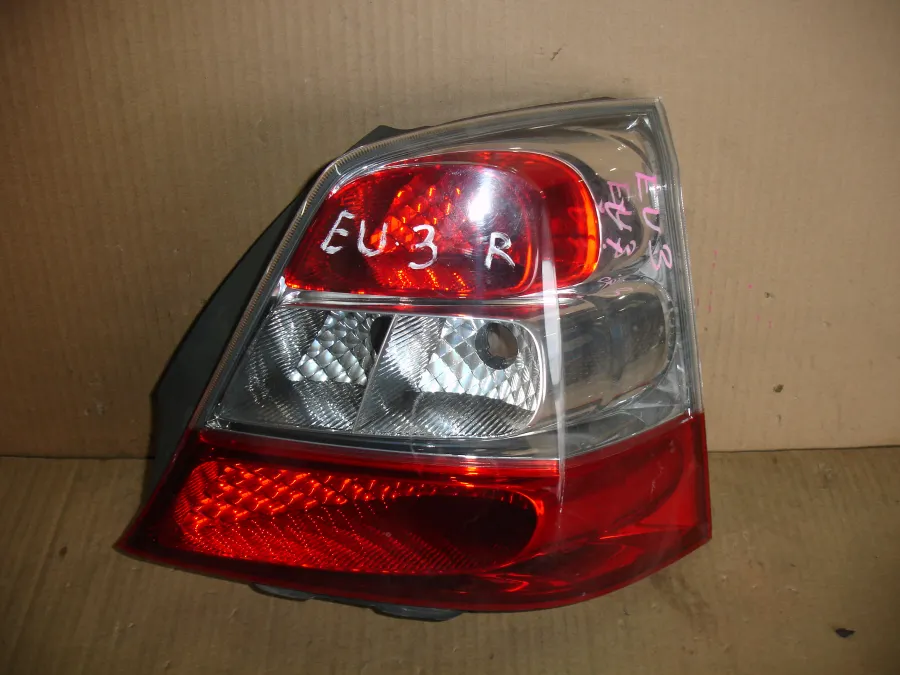 Фонарь стоп-сигнала Honda Civic EU3
