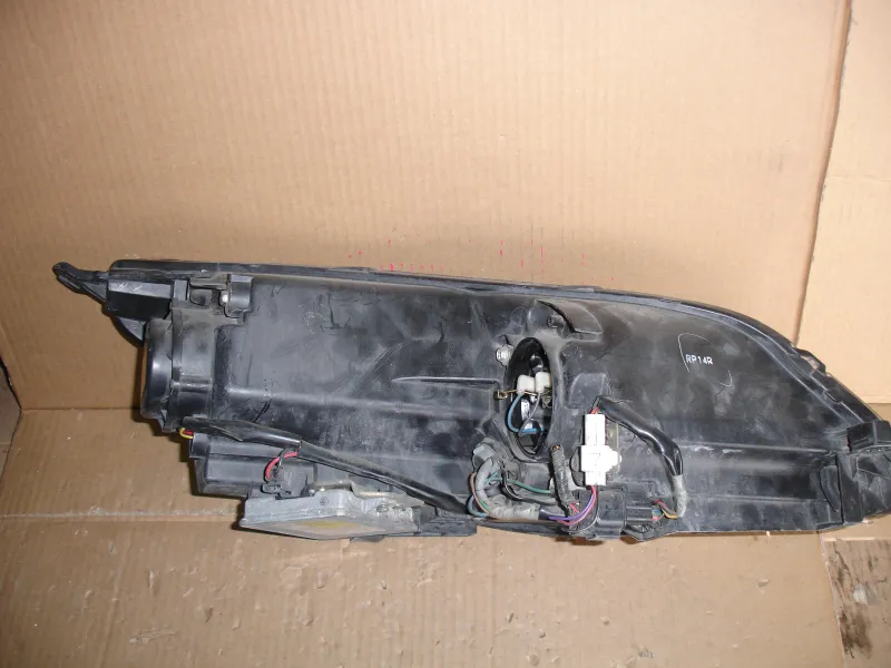 Фары оптика Mazda Axela BL5FW Цена указана за одну