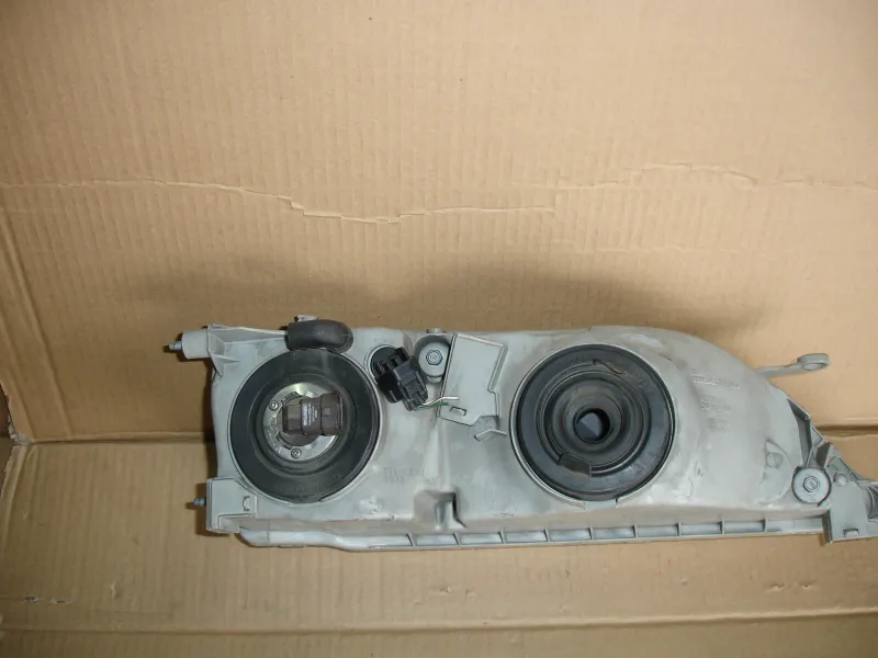 Фары оптика Toyota Cresta L цена за одну