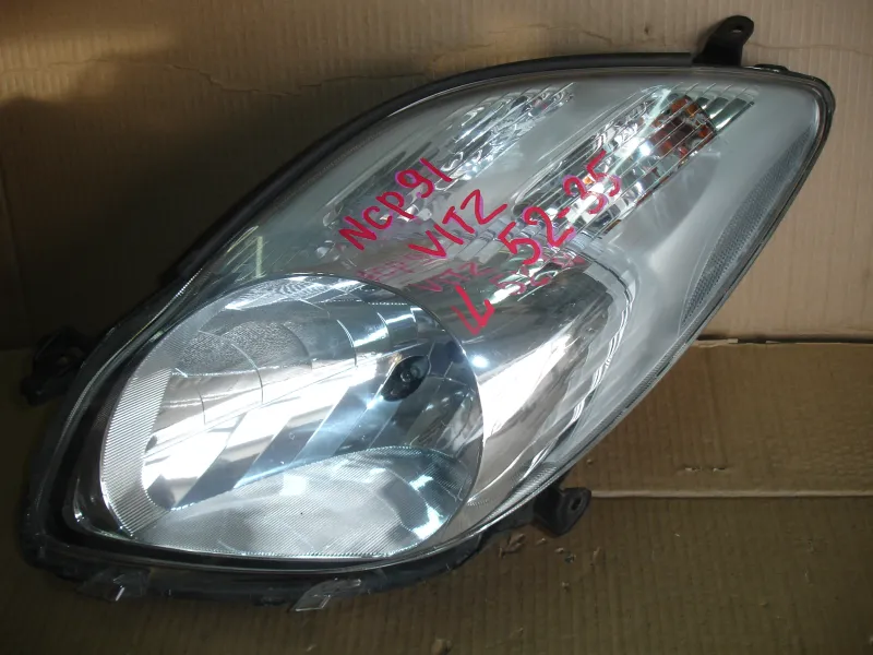 Фары оптика Toyota Vitz KSP90 Цена указана за одну