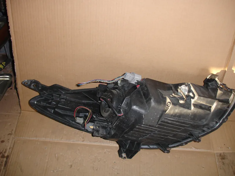 Фары оптика Mazda Demio DE3FS Цена указана за одну