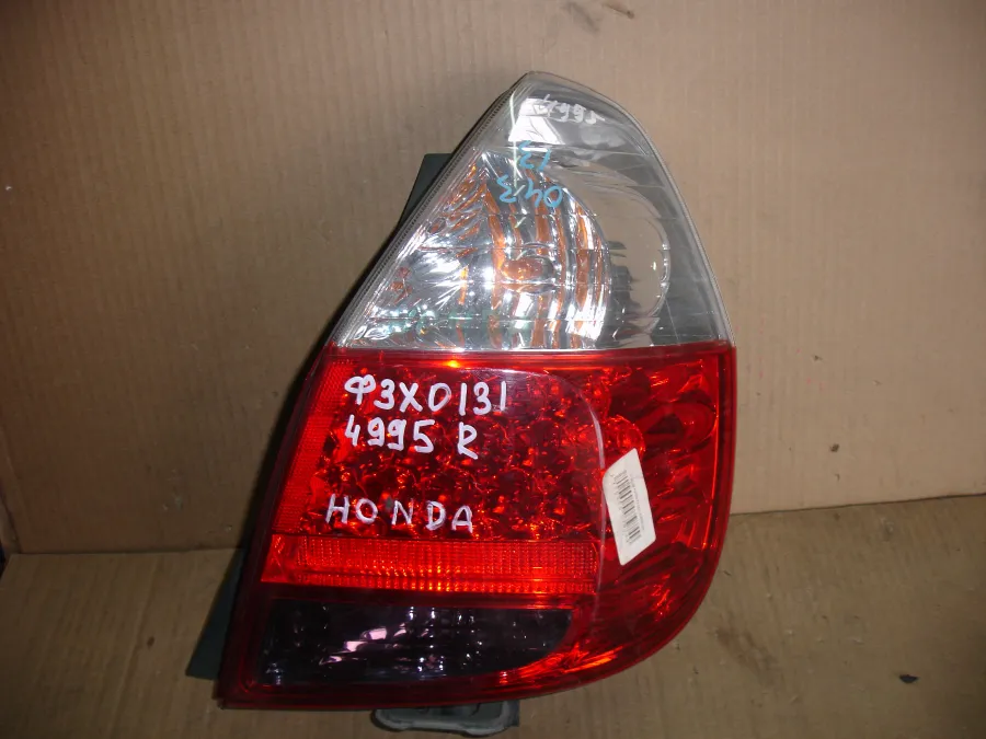 Фонарь стоп-сигнала Honda FIT GD1
