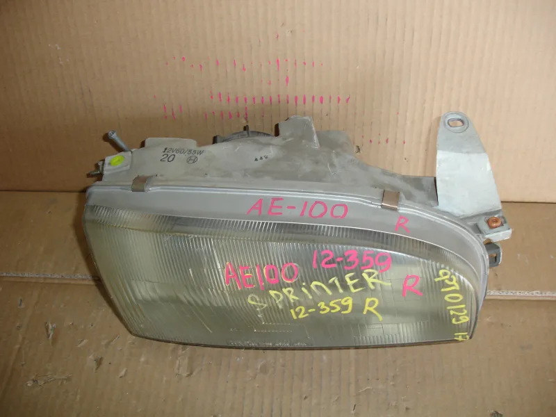 Фары оптика Toyota Sprinter AE100 Цена указана за одну