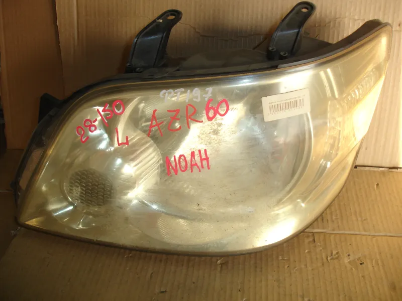 Фары оптика Toyota Toyota Noah Цена указана за одну