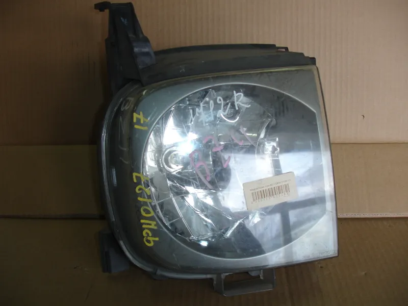 Фары оптика Nissan Cube BZ11 Цена указана за одну