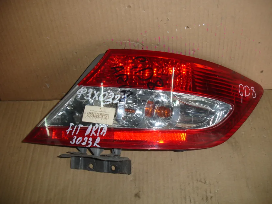 Фонарь стоп-сигнала Honda FIT Aria GD7