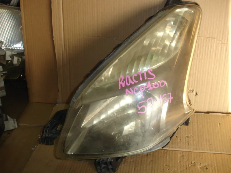 Фары оптика Toyota Ractis NCP100 ксенон Цена указана за одну