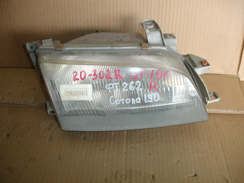 Фары оптика Toyota Corona R цена за одну