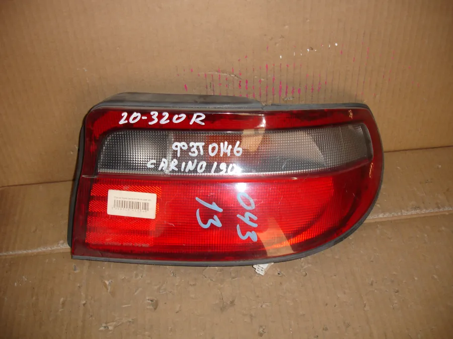 Фонарь стоп-сигнала Toyota Carina ST190 цена за один