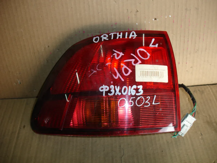 Фонарь стоп-сигнала Honda Orthia EL2