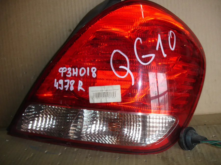 Фонарь стоп-сигнала Nissan Bluebird Sylphy QG10
