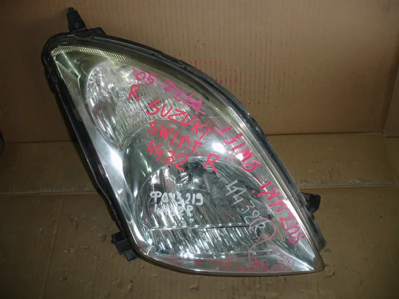 Фары оптика Suzuki Swift ZC71S Цена указана за одну