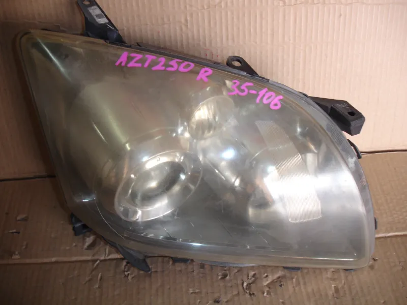 Фары оптика Toyota Avensis AZT250 Цена указана за одну