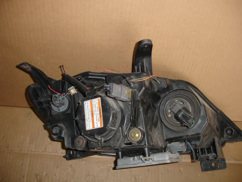 Фары оптика Mazda Demio DY3W ксенон Цена указана за одну