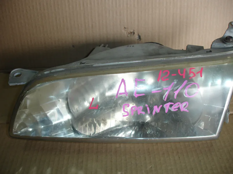 Фары оптика Toyota Sprinter L Цена указана за одну