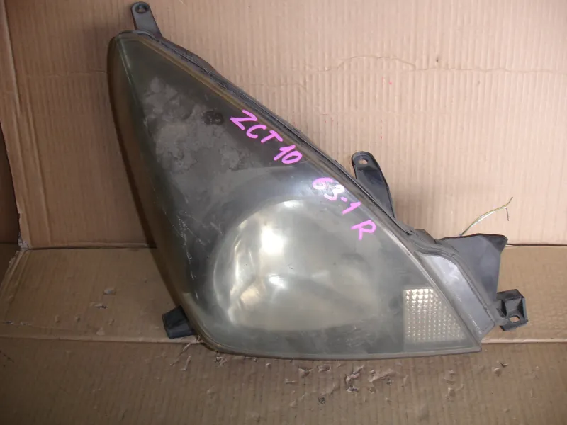 Фары оптика Toyota OPA ZCT10 Цена указана за одну