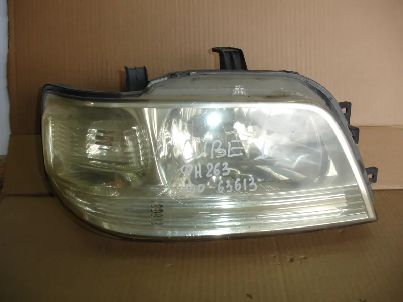 Фары оптика Nissan Cube AZ10 Цена указана за одну