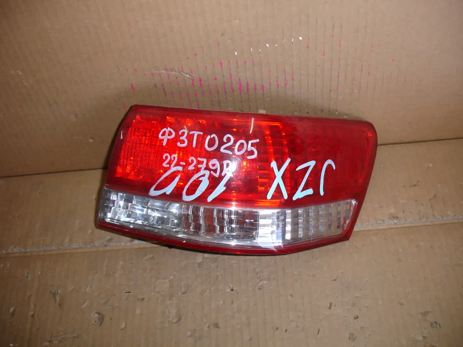 Фонарь стоп-сигнала Toyota Mark II JZX100 цена за один