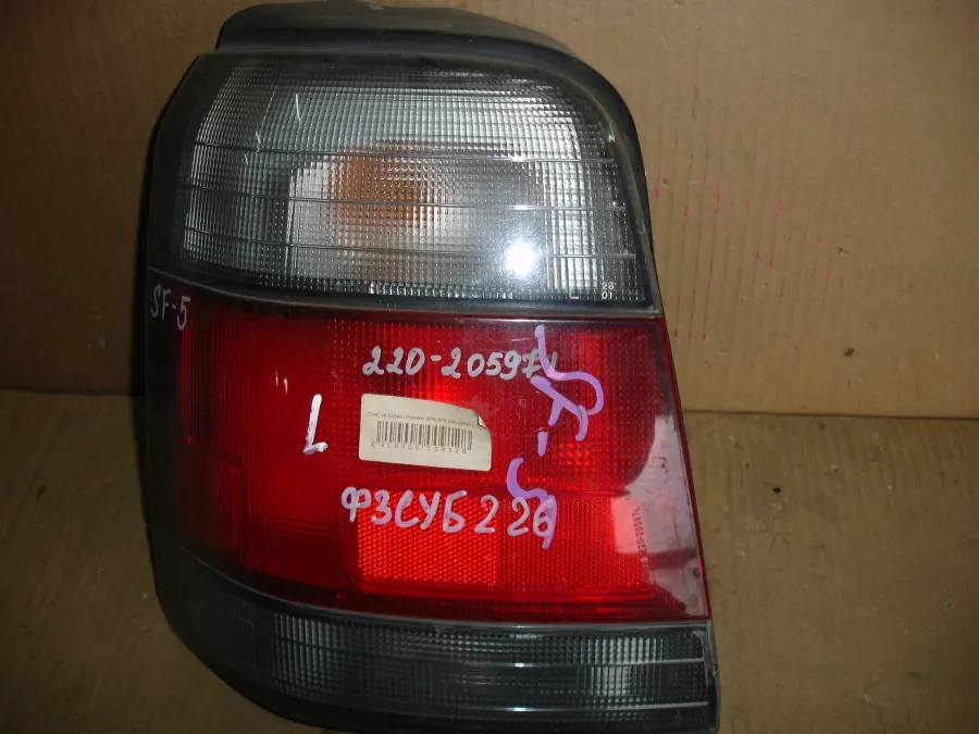 Фонарь стоп-сигнала Subaru Legacy BE5