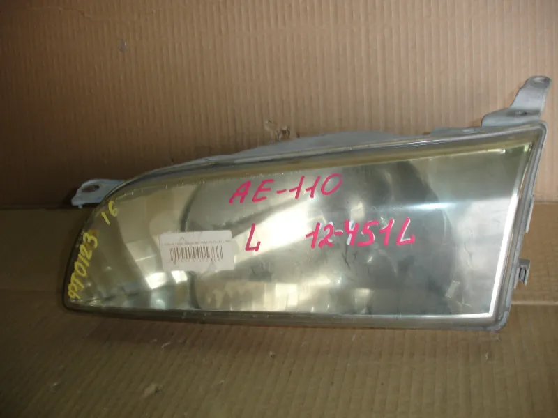 Фары оптика Toyota Sprinter Цена указана за одну