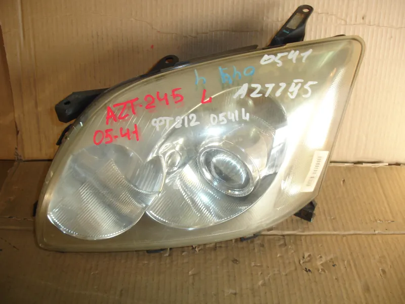 Фары оптика Toyota Avensis AZT245 Цена указана за одну