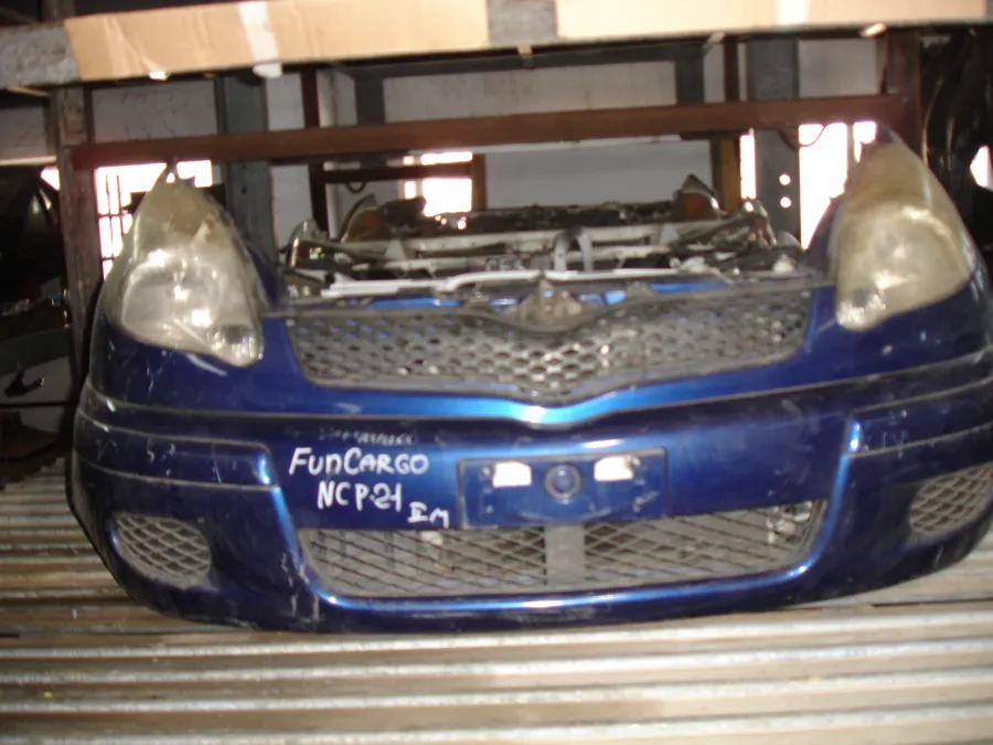 Ноускат Toyota Funcargo NCP21 синий