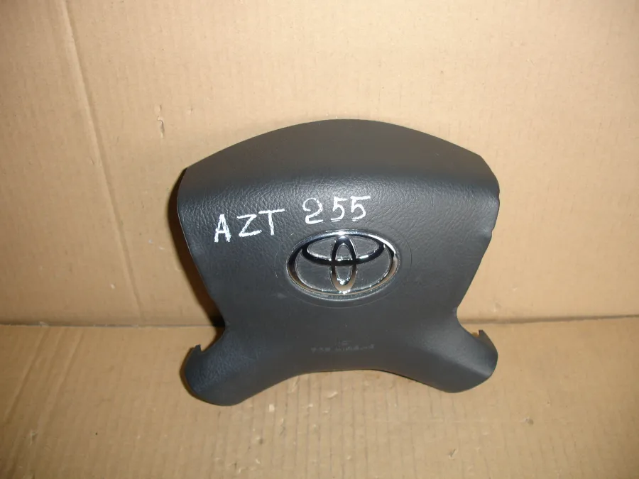 Аирбаг водительский на Toyota Avensis AZT250