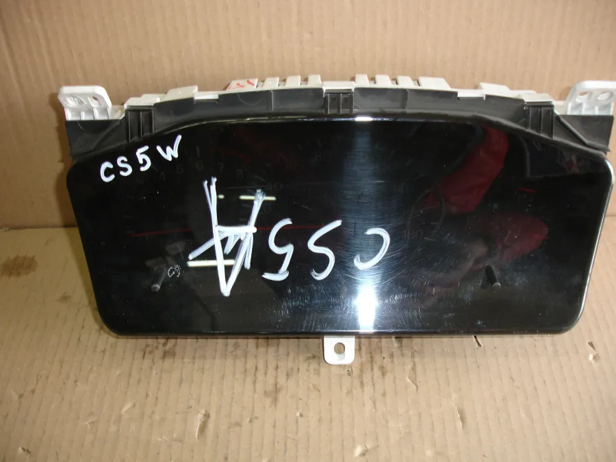 Панель приборов Mitsubishi Lancer Cedia CS5A (9 поколение) 2000-2003