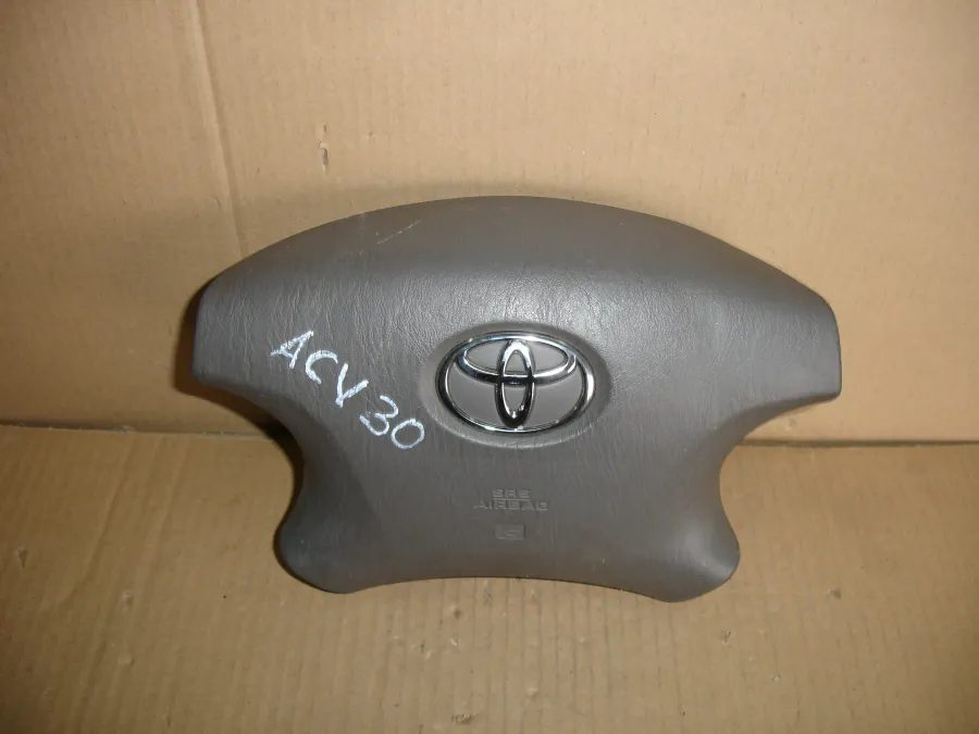 Аирбаг водительский на Toyota Camry ACV30