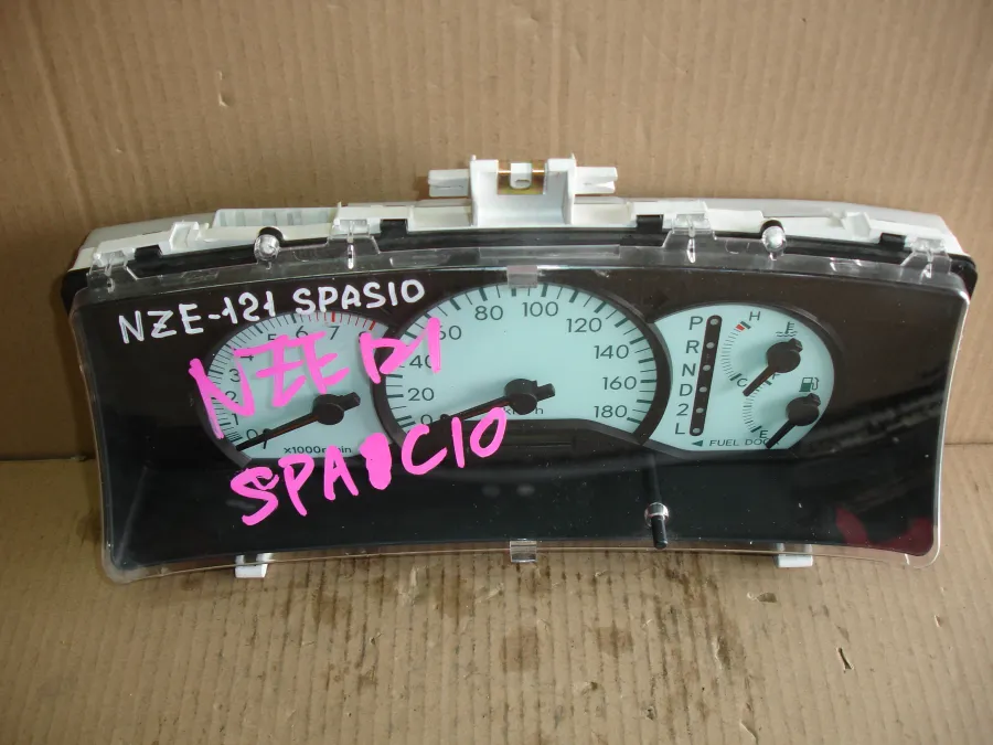 Панель приборов Toyota Corolla Spacio NZE121N (2 поколение) 2001-2007