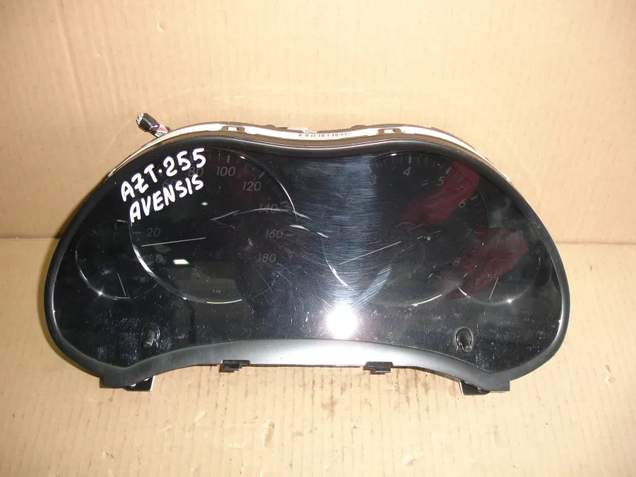 Панель приборов Toyota Avensis AZT255 (2 поколение) 2002-2008