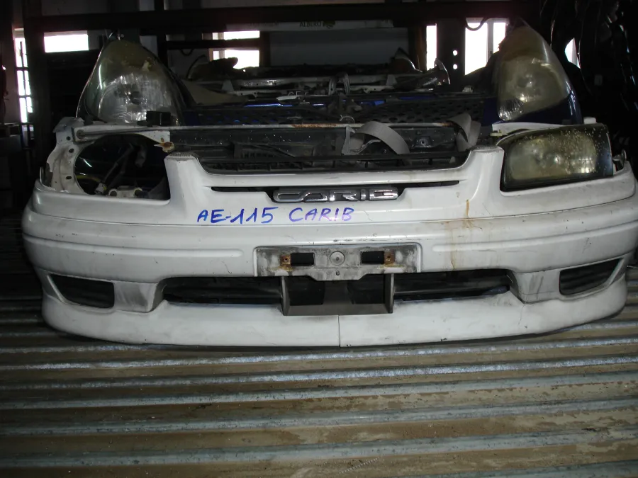 Ноускат Toyota Sprinter Carib AE115G белый