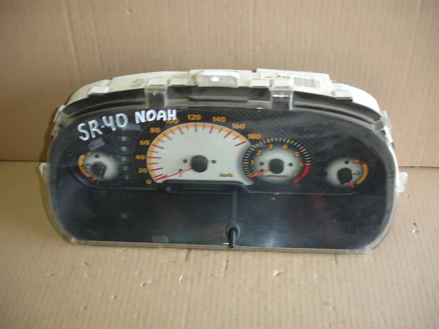 Панель приборов Toyota Liteace Noah SR40G (1 поколение) 1996-2001