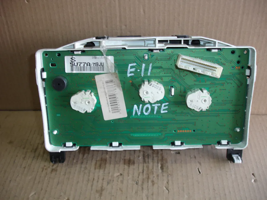 Панель приборов Nissan Note E11 (1 поколение) 2005-2013