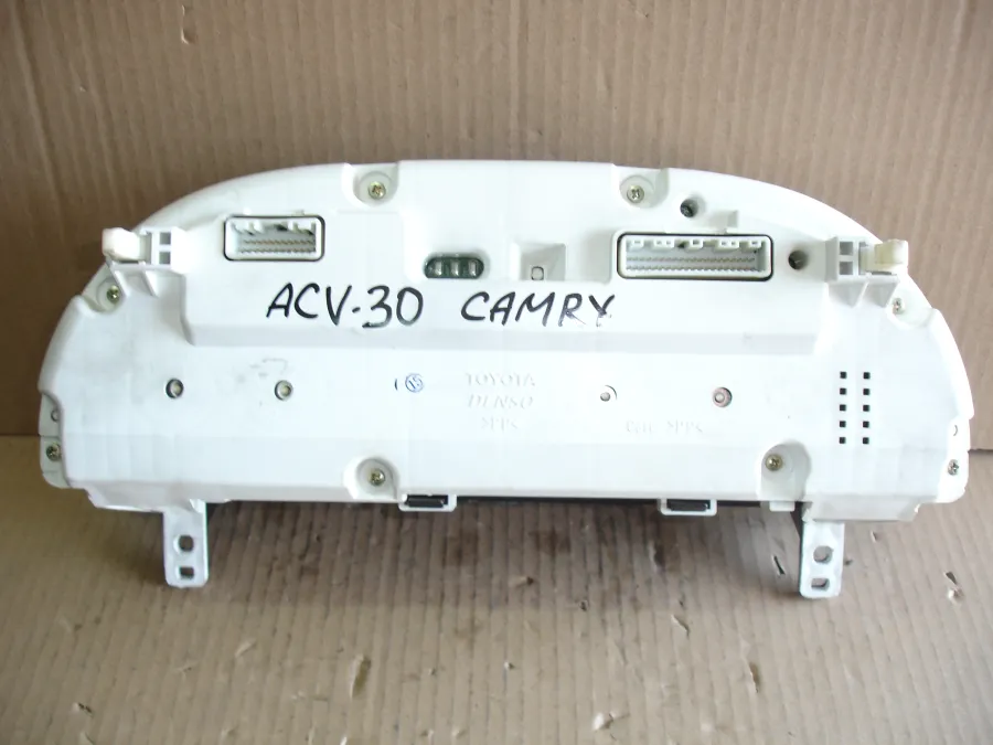 Панель приборов Toyota Camry ACV30 (6 поколение) 2001-2006