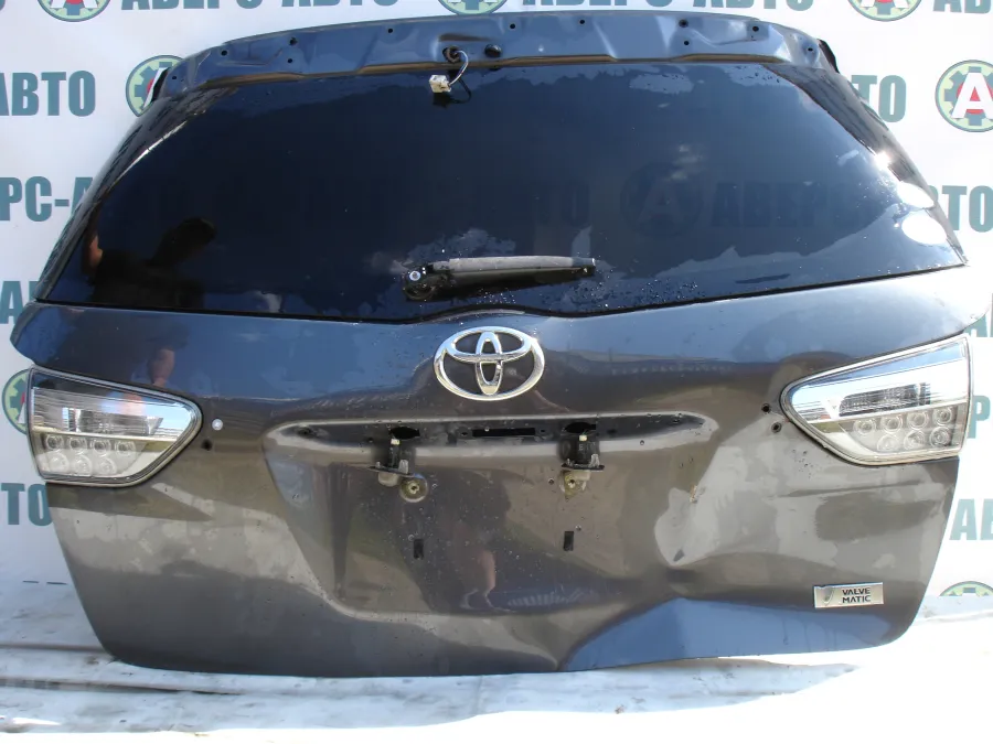 Дверь багажника Toyota Wish ZGE25 серая