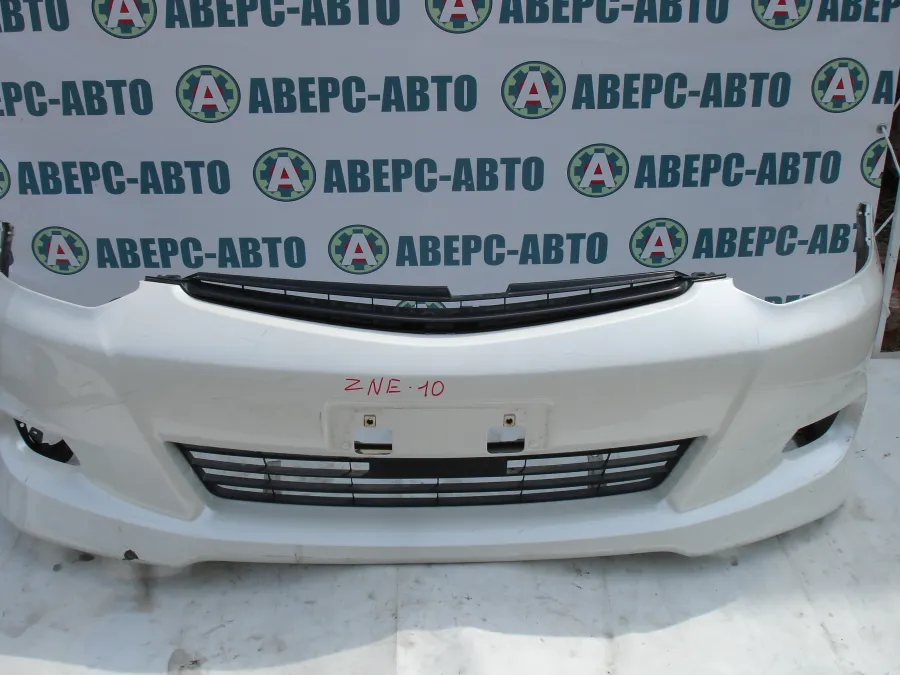 Бампер передний Toyota Wish ZNE10 белый