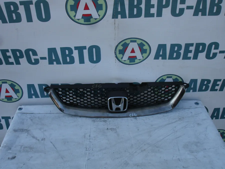 Решетка радиатора Honda Accord CF6