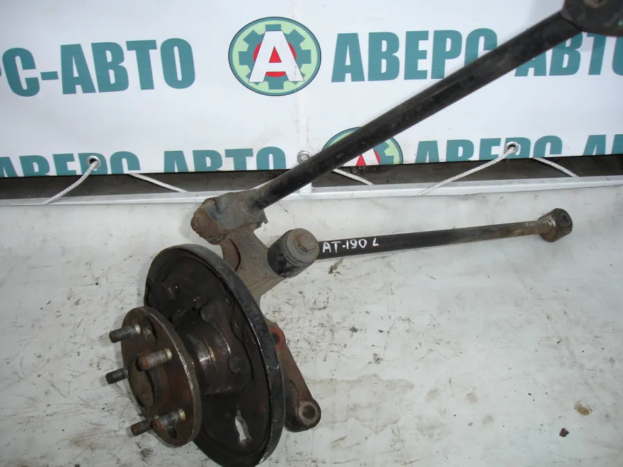 Ступица левая задняя Toyota Corona AT190