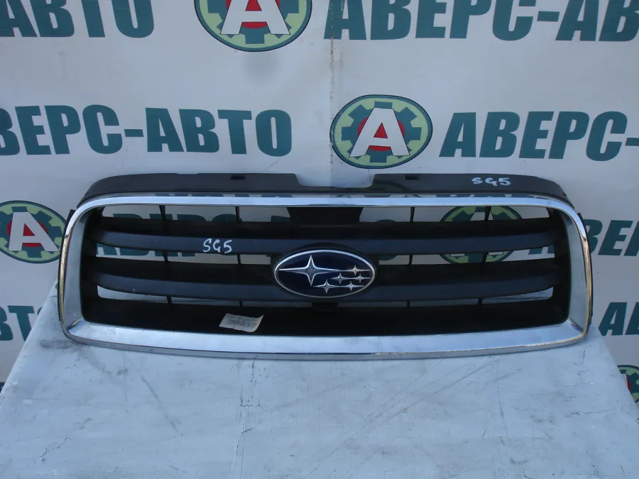 Решетка радиатора Subaru Forester SG5