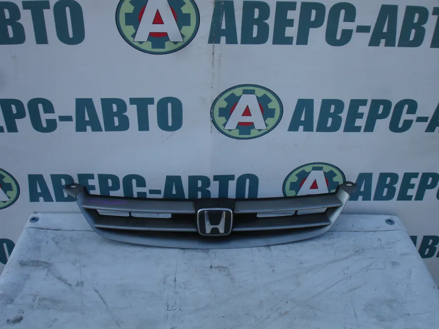 Решетка радиатора Honda Accord CF3