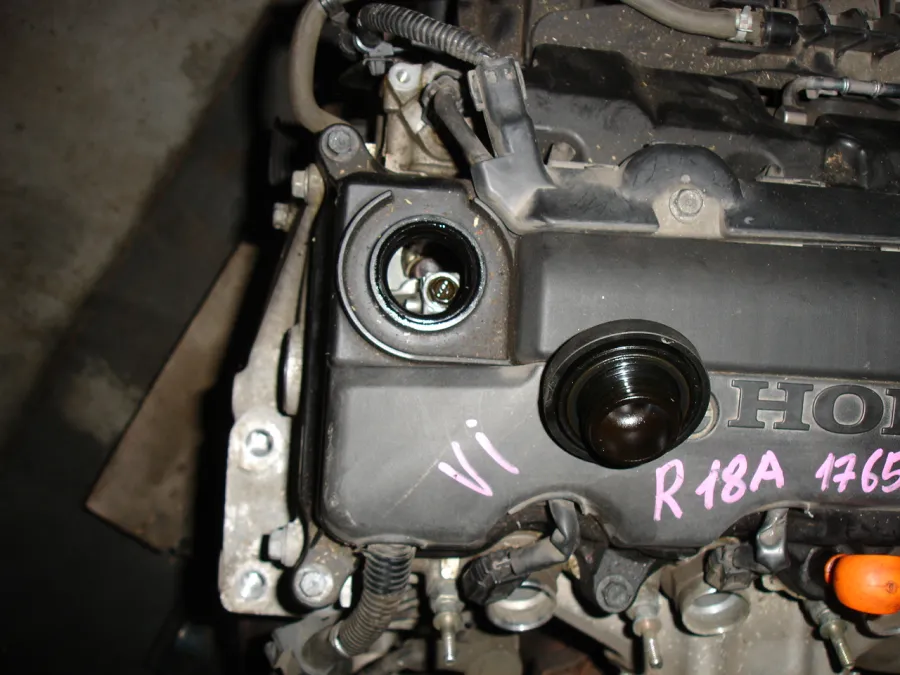 Двигатель Honda Stream RN6 R18A
