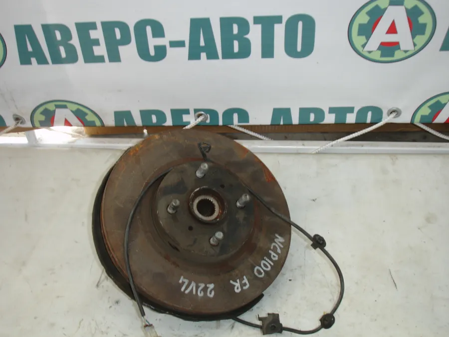 Ступица правая передняя Toyota NCP100