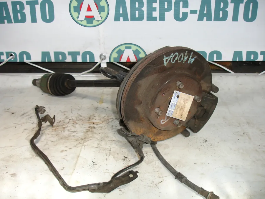 Ступица левая передняя Toyota Duet M100A в сборе с ABS