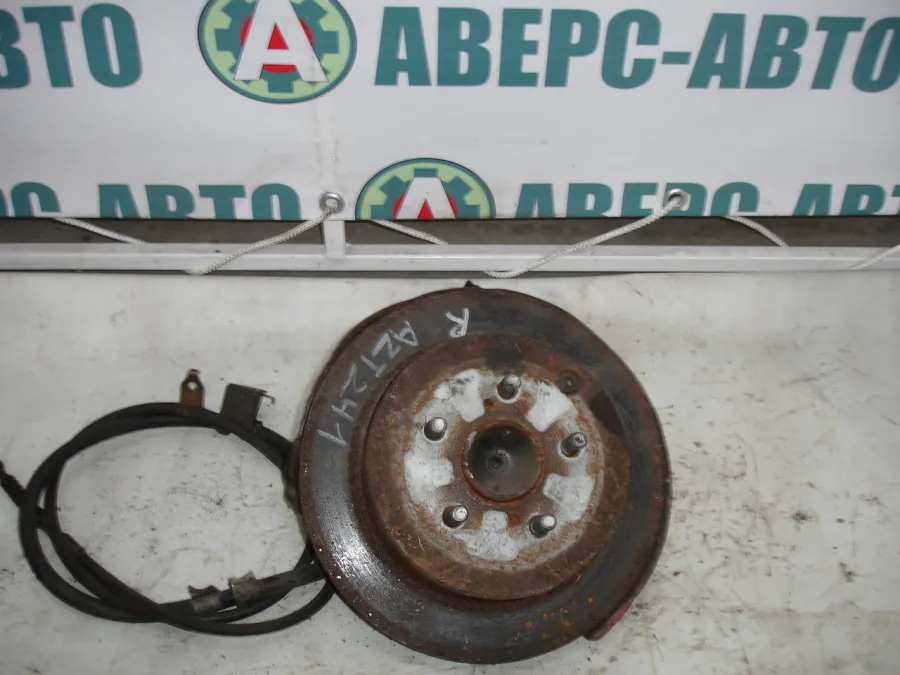 Ступица задняя Toyota Caldina AZT241