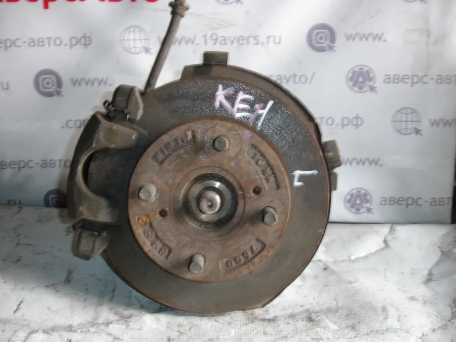 Ступица левая передняя  Suzuki KEI HN22S