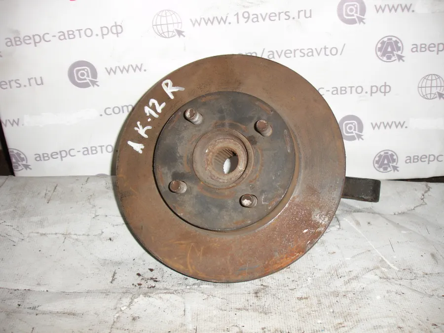 Ступица правая передняя Nissan March AK12