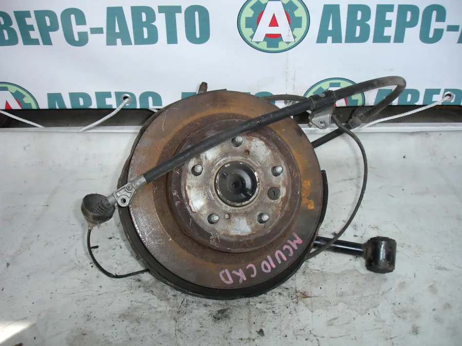 Ступица правая задняя Toyota Harrier MCU10W